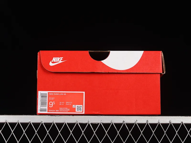 All categories Nk SB Dunk series Nk SB Dunk Low low-top sneakers Nk Dunk Low "Dark Teal Velvet" velvet dark green SB low-top casual sneakers DZ5224-300